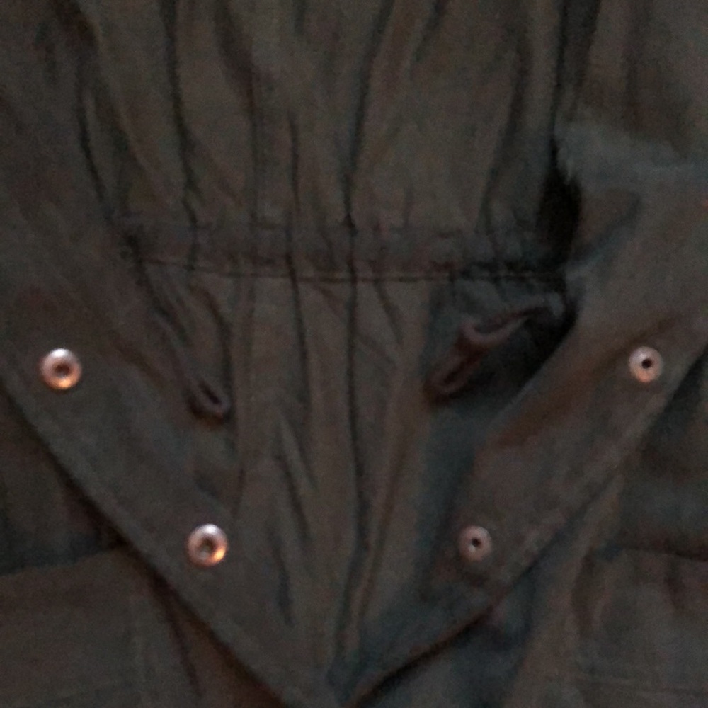 Vest - Picture 4 of 5